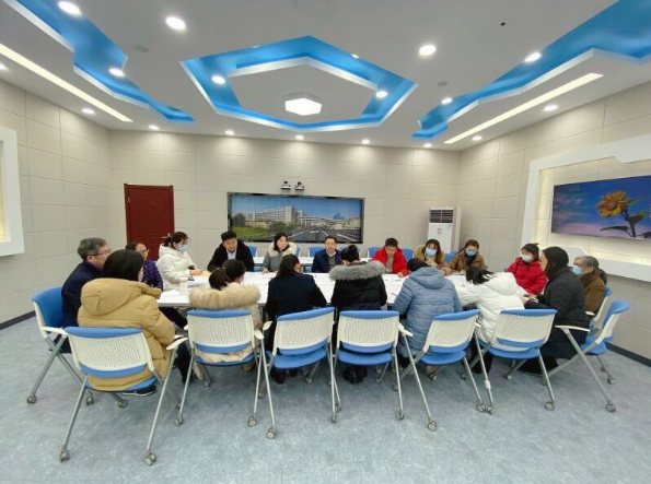 基础教学部教师参加学校“课程思政”教学示范课活动